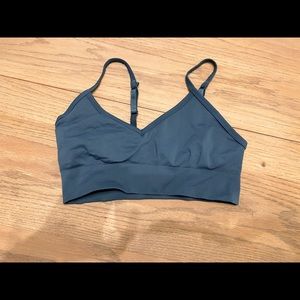 Lululemon desert teal sports bra size 8